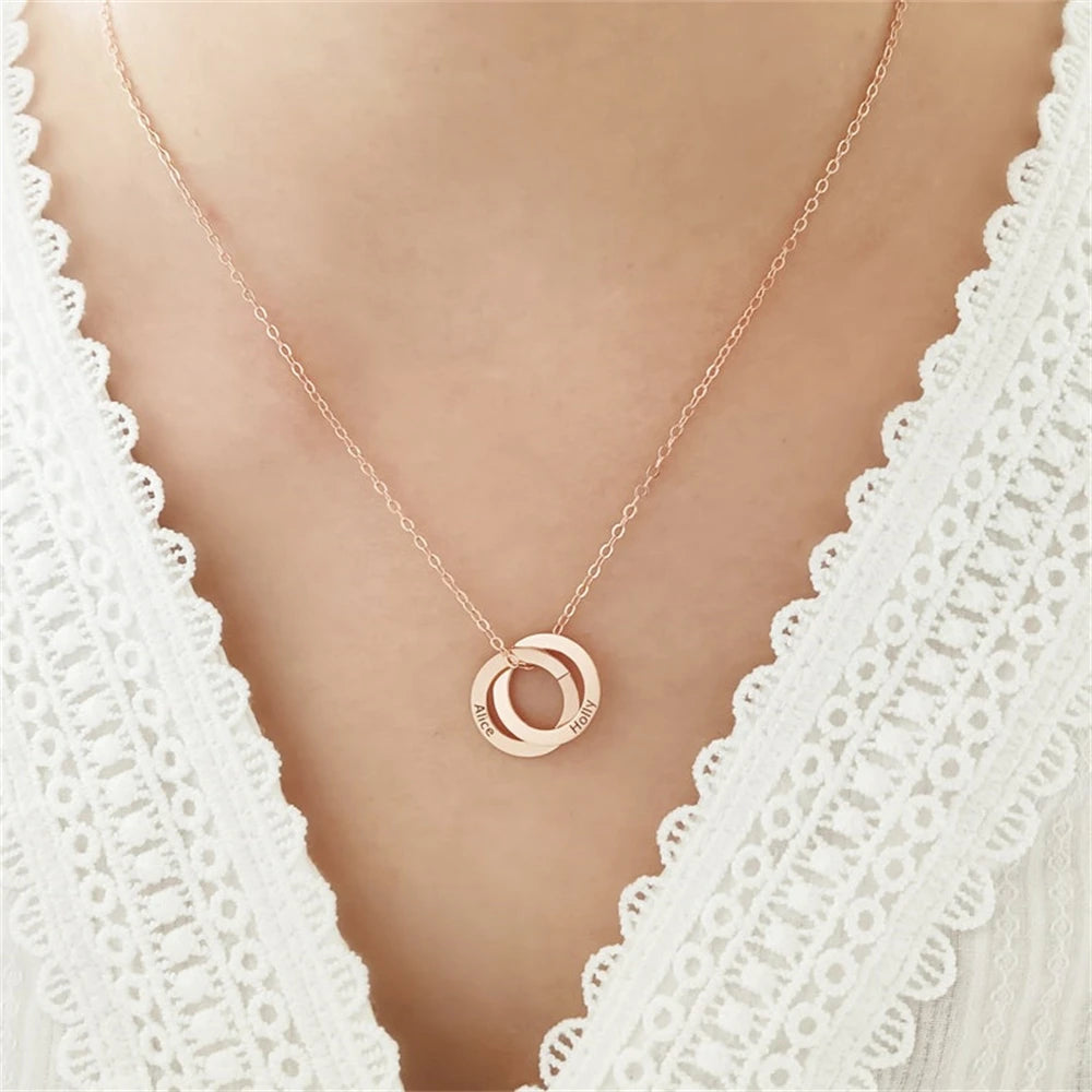 Collar Aros Entrelazados Personalizado con Nombres