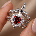 Anillo Corazón y Daga Ajustable